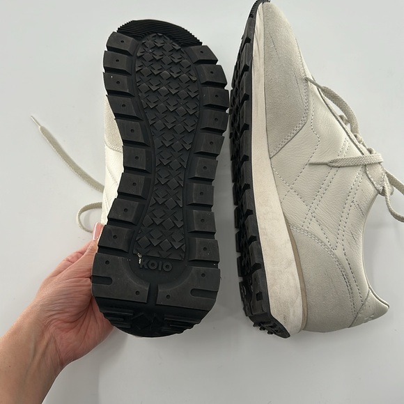 Kolo Retro Runner Suede Leather Sneakers In Cloud - Picture 6 of 10